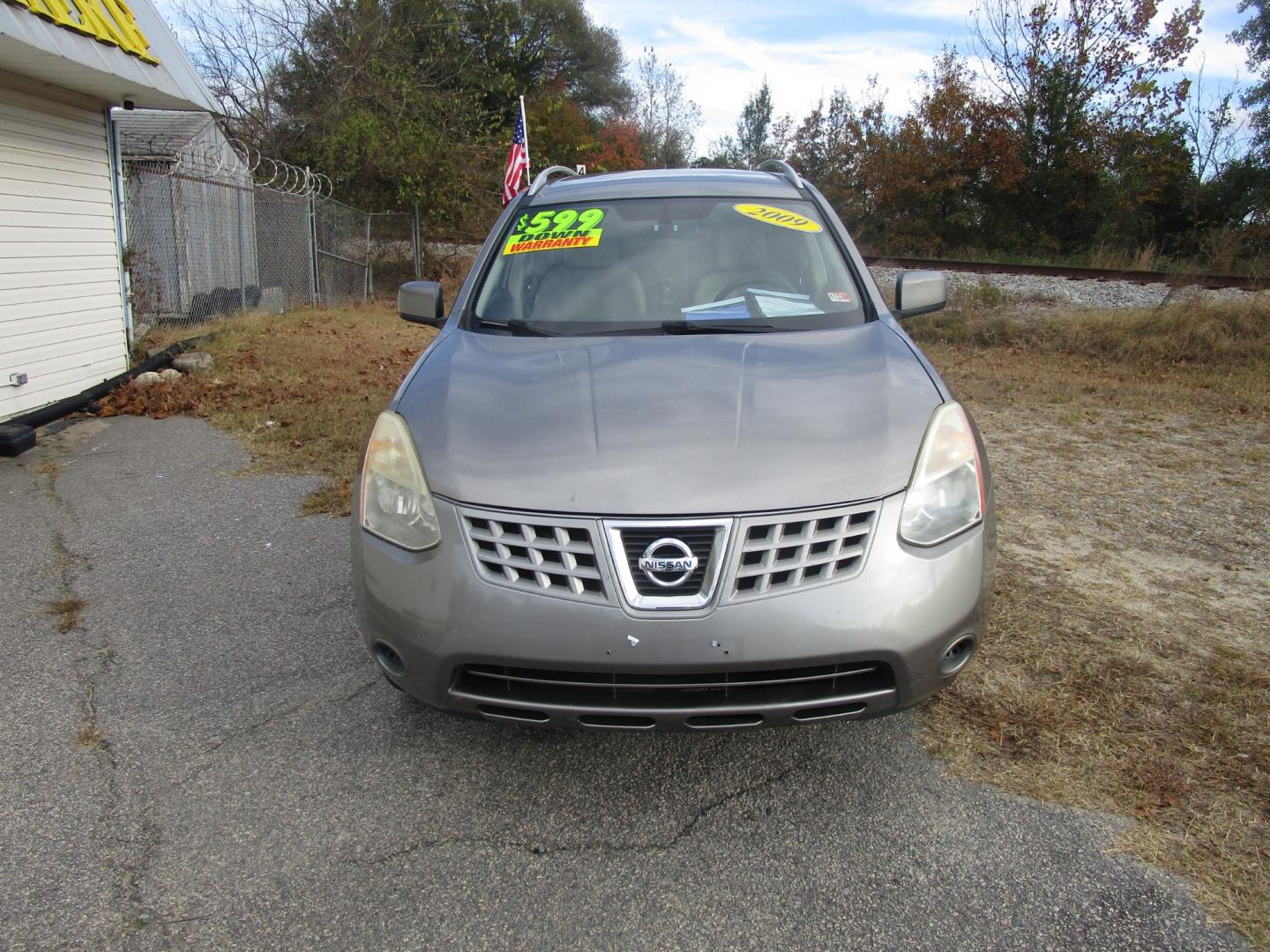 2009 Gray Nissan Rogue (JN8AS58V39W) , Automatic transmission, located at 2553 Airline Blvd, Portsmouth, VA, 23701, (757) 488-8331, 36.813889, -76.357597 - ***VEHICLE TERMS*** Down Payment: $599 Weekly Payment: $95 APR: 23.9% Repayment Terms: 42 Months *** CALL 757-488-8331 TO SCHEDULE YOUR APPOINTMENT TODAY AND GET PRE-APPROVED RIGHT OVER THE PHONE*** - Photo#2